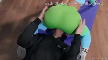 Stretching Out Siennaâ€™s Ass - Sienna Day / Brazzers  / stream full from www.zzfull.com/stretch