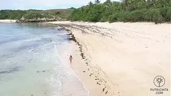 Naughty Asian babe Puri Cinta cum multiple times