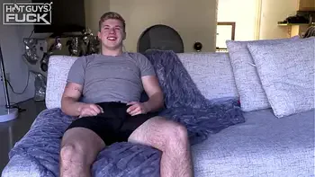 18yo Sexy Latina and Blonde Jock Bodybuilder have HOT SEX!