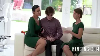 Finally A Caring And Sharing Kinda Family During Christmas