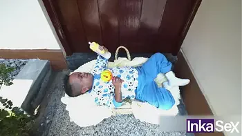 Jorgito el guayaco es el pequeño pero peligroso follador de milf tetona y culona