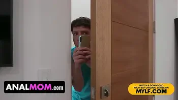 Huge Boobs Stepmom Summer Hart Tricked Into Sex With Horny Stepson To Keep Her Secrets - AnalMom