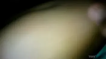 ¡Ay! me equivoqué de hoyo?...  Nó! pero al principio no quería y al final hasta disfruté sacar los pedotes con cremita. si ya sabes como soy para que te acomodas la puntita en el culo.