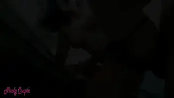 linda empregada latina fode escondido e recebe três gozadas dentro