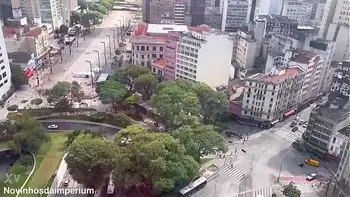 skinny faces a dick bigger than her (free)