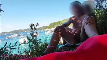 EXTREME Nude Public Flashing my pussy in front of man in public beach and he helps me squirt - it's very risky - MissCreamy