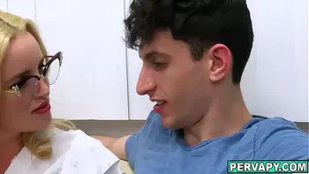 Doctor Charlie Forde helps the stepsiblings Hazel Moore and Nick Strokes using her unorthodox but effective solution