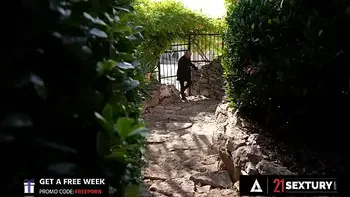 21 SEXTURY - Gorgeous MILF Francys Belle Enjoyed A Hard Cock In Her Ass After Deepthroating It