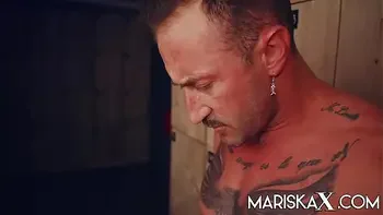 MARISKAX Sexy Mariska gets fucked in the dressing room
