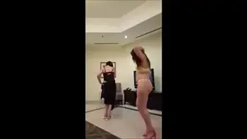 nude arab dance