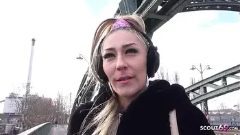 GERMAN SCOUT - Blonde Barkeeperin in Berlin abgeschleppt und bei Model Job Anal gefickt