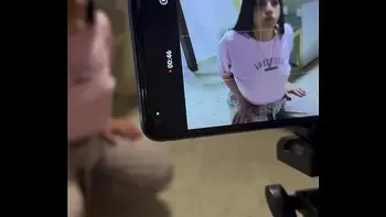 jovencita de 18 en su primera porno