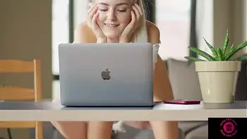 Eva gets creampied while in a zo0m meeting