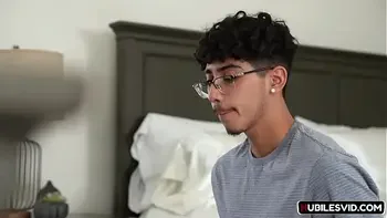 MILF Teach Porn S19-E10 Bunny Madison Knows What Boys Think About