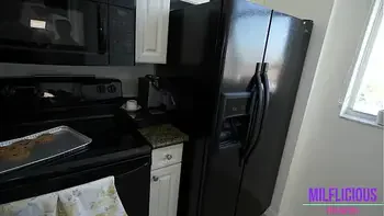 Milf Ellie Tay’s Delicious Cookie INTRO