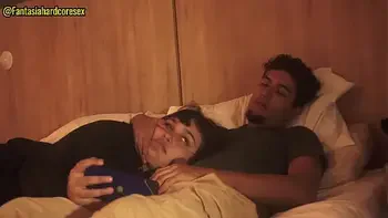 Mi hermanastra se traga mi pene despues de ver una peli casi nos descubren FANTASIAHARDCORESEX