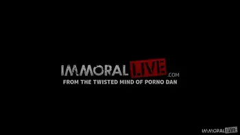 FUCK A FAN – Natural Huge Tits Hottie & Two Fluffers Triple Team Limo Driver Cyrus