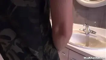 She popped a fan’s cherry!!!