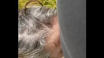 Esclave F soumission dans une ferme