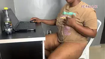 HOUSE WIVE SEEN WATCHING PORN BY HUSBAND BEST FRIEND AND HE FUCKED HER TILL SHE REACH ORGASM(FULL VIDEO ON RED)