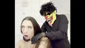 Every Legend Faces Dark Times : Gibby Chapter 5 The Clowneth Hour