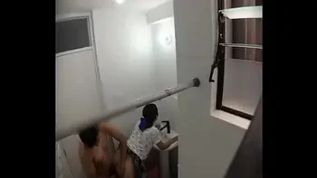 espiando a profesora española follando con su amante