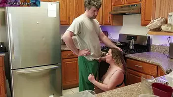 MILF fucked in the kitchen cookin fried chicken