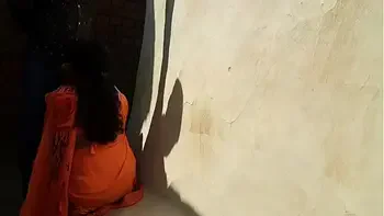 18 sal ki Badi Gand Wali sauteli bahan ki chudai