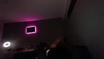 Dejan sola a mi HERMANASTRA Y me la termino follando