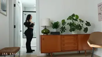 BIG BOOTY roommate swallows my dick with her ASS AND THROAT - Roxanne Roselle