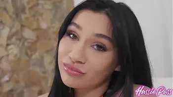 Motown Filly Back Again featuring Delilah Dagger with Damion Dayski