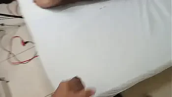 Mi hermanastra culona se queda hoy en mi cuarto-crisporn6