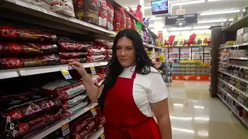 Smiths Employee Quits Job After Meeting Rich Sugar Daddy In Las Vegas