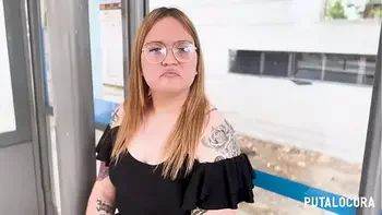 PutaLocura - Chubby colombiana culona Alice Foxy traga la leche de Torbe en Pilladas