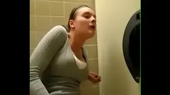 Quickly cum in the toilet