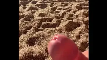 Klaarkomen op strand aan de costa brava