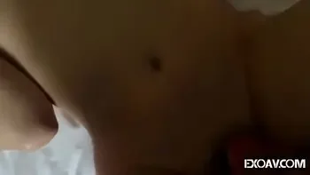 淫蕩少婦眼角長顆痣典型的苛夫相壹邊被幹壹邊淫語快點草看洋子很是享受