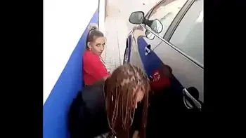 españolas pilladas meando