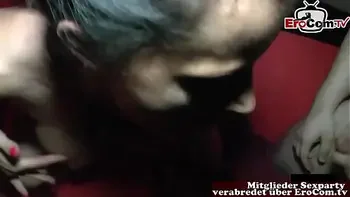 Deutsche Hausfrauen machen bei Sperma Sexparty mit und bekommen creampies