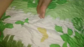 La cuñada de vacaciones viene b. al hotel después de la fiesta (3)