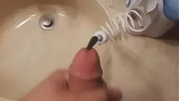 21yr old pumps over a pint of cum into bladder