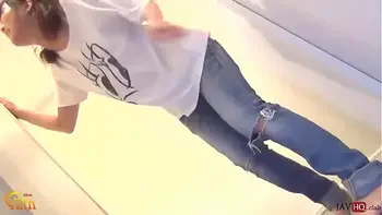 Japanese Pee Desperation and Jeans Wetting