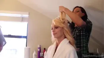 Erica Fontes backstage