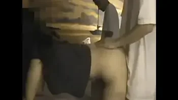 Esposa caliente hablando al marido