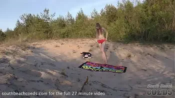 19yo areana fox naked and masturbating on the beach