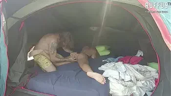 morena vadia fodendo no camping - Ana Rothbard