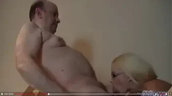 Coleção de boquete em velhos com super gozadas na boca