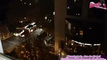 Deutsche Mutter fickt mit ihrem stief Sohn am Fenster