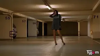 Perfect slut Lola Bulgari takes a hard ride on a french cock