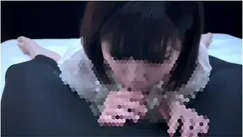 純粋そうな彼女かにおいに興奮するエロチホをクンクンしなからフェラ　口内射精